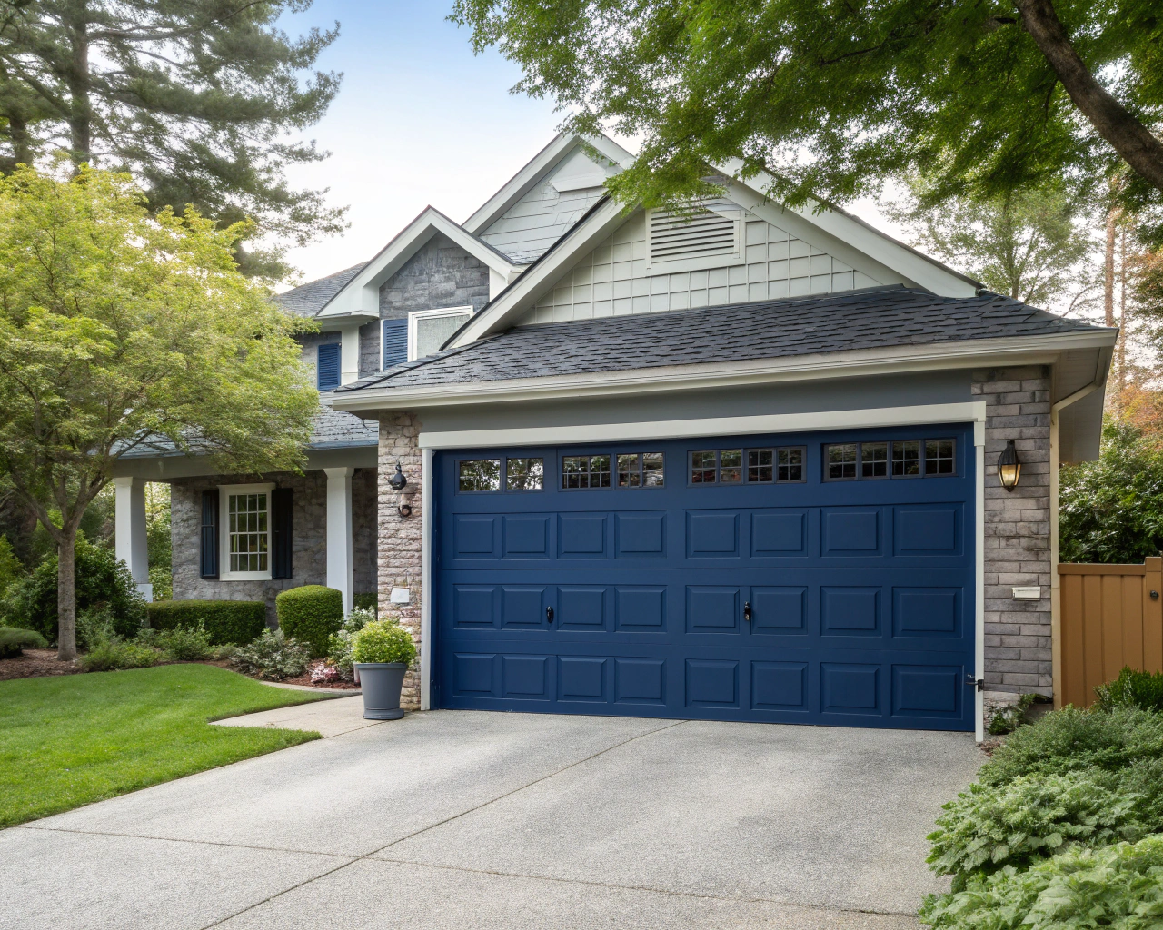 Why People Are Painting Garage Doors This Unexpected Color in 2025
